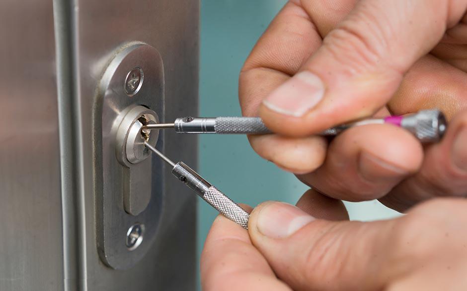 changer serrure porte blindée prix Le Plessis-Trévise